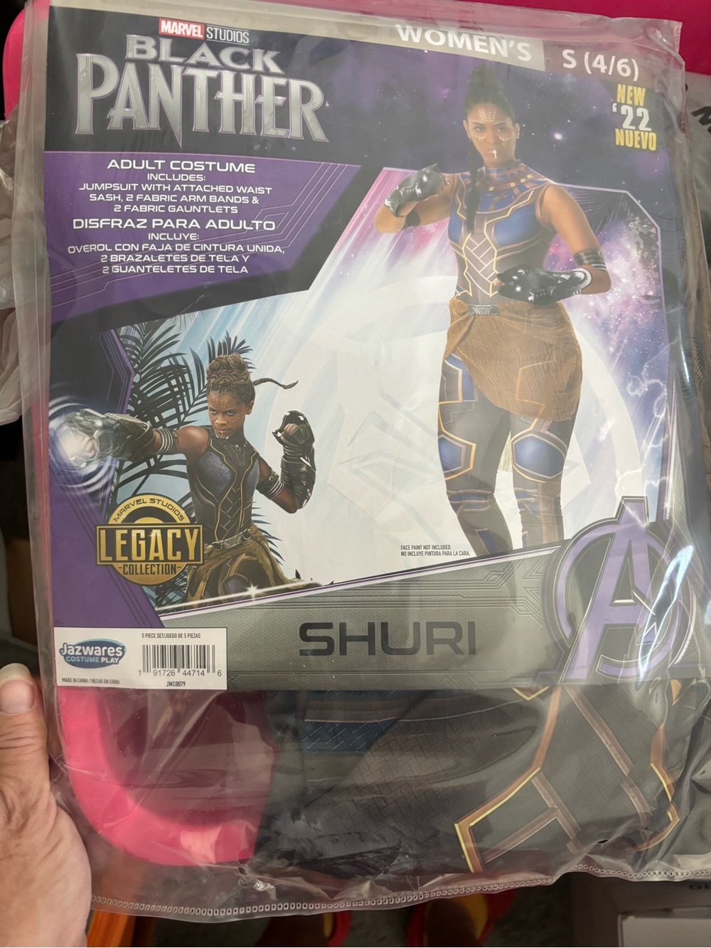 Costume